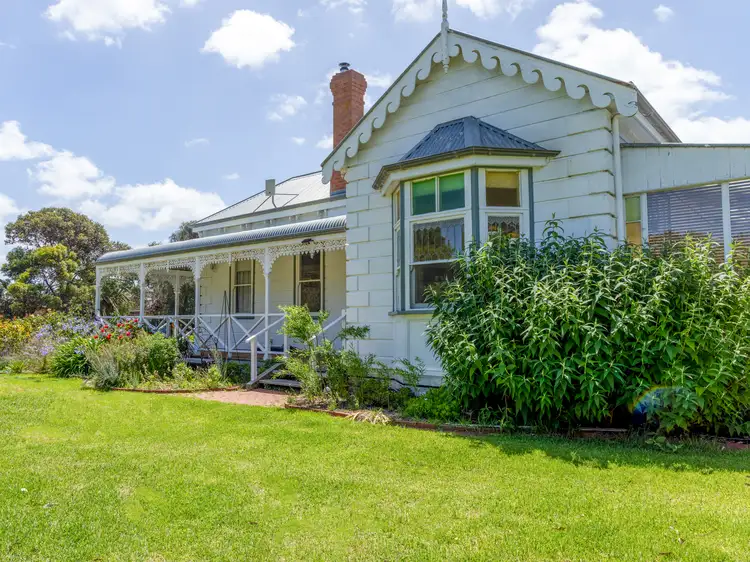 64 Albert Road, Port Fairy VIC 3284