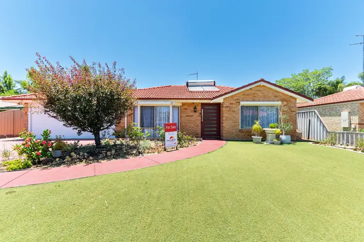 7 St James Place, Greenfields WA 6210