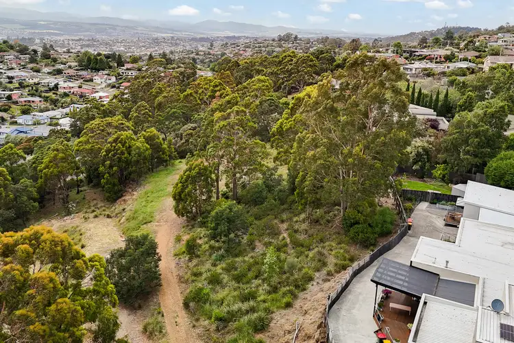 8 Johanna Court, Trevallyn TAS 7250