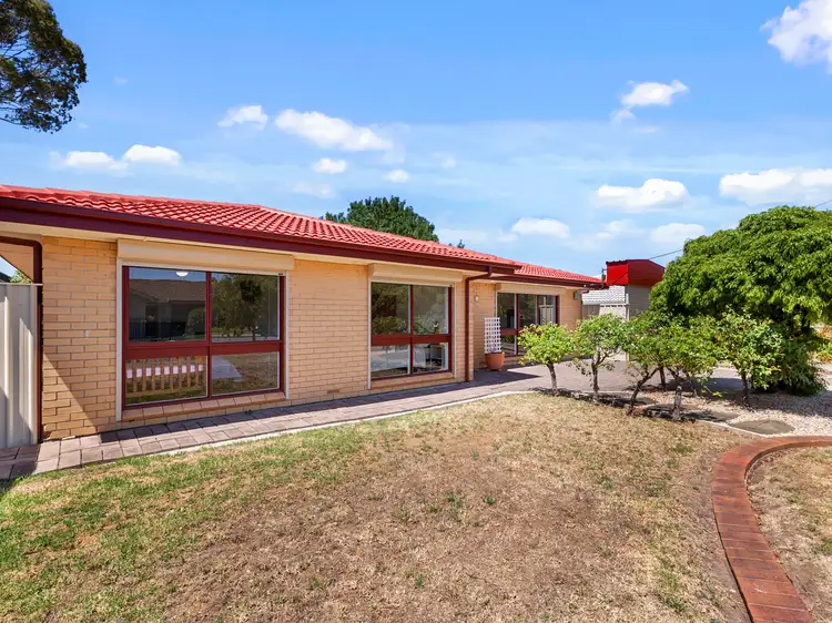 3 Eringa Avenue, Hope Valley SA 5090