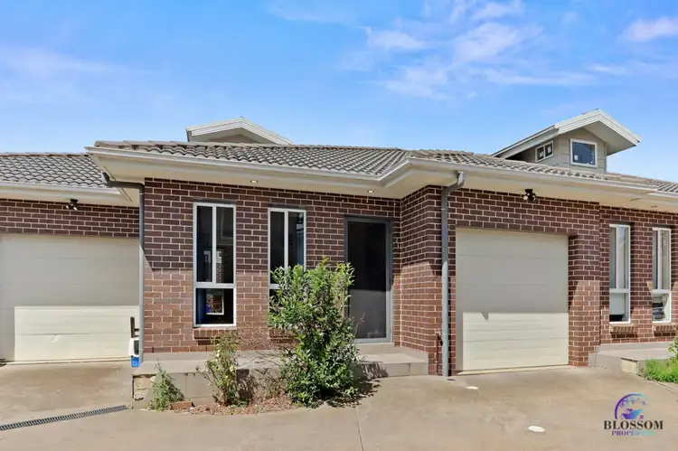8 Dumul Close