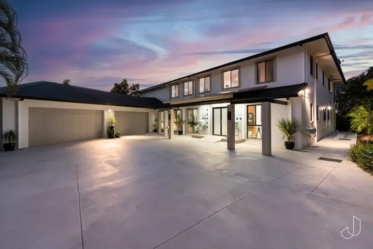 6284 Sylvan Lane, Sanctuary Cove QLD 4212