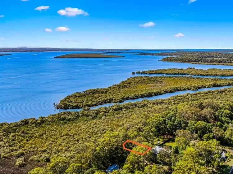 131 Laurel Street, Russell Island QLD 4184