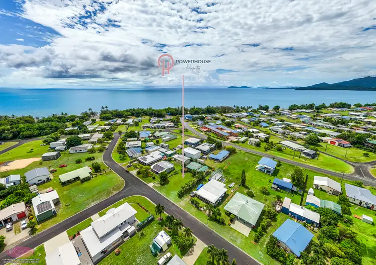 12 TAYLOR STREET, Kurrimine Beach QLD 4871