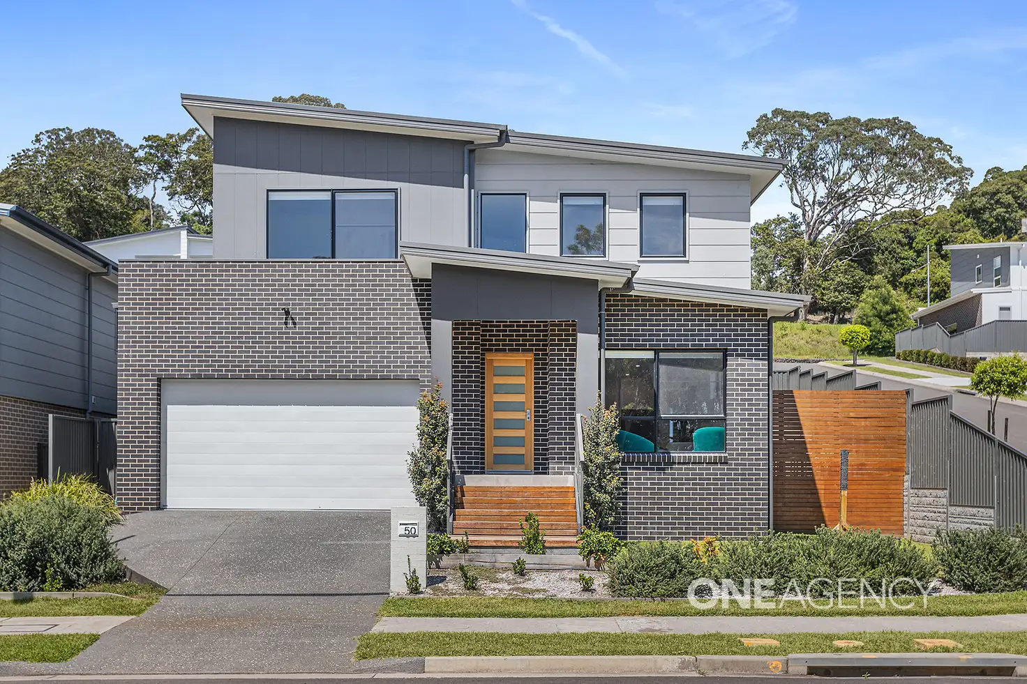 Main view of Homely townhouse listing, 50 Araluen Terrace, Tullimbar NSW 2527