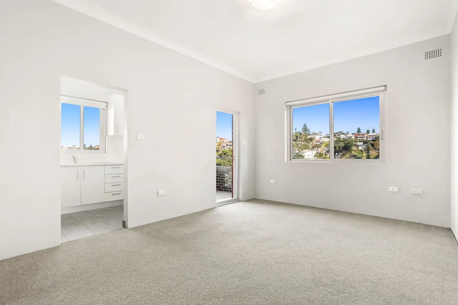 Main view of Homely unit listing, 1/10 Carlisle Street, Tamarama NSW 2026