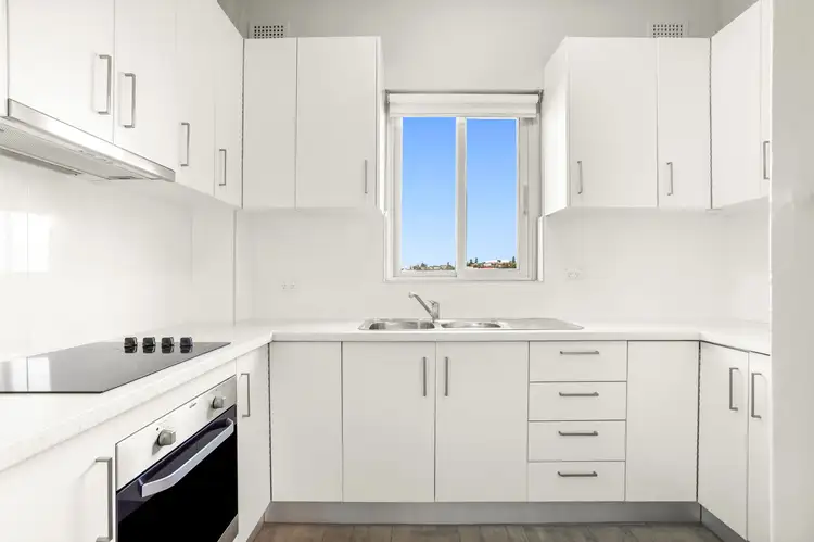 Third view of Homely unit listing, 1/10 Carlisle Street, Tamarama NSW 2026