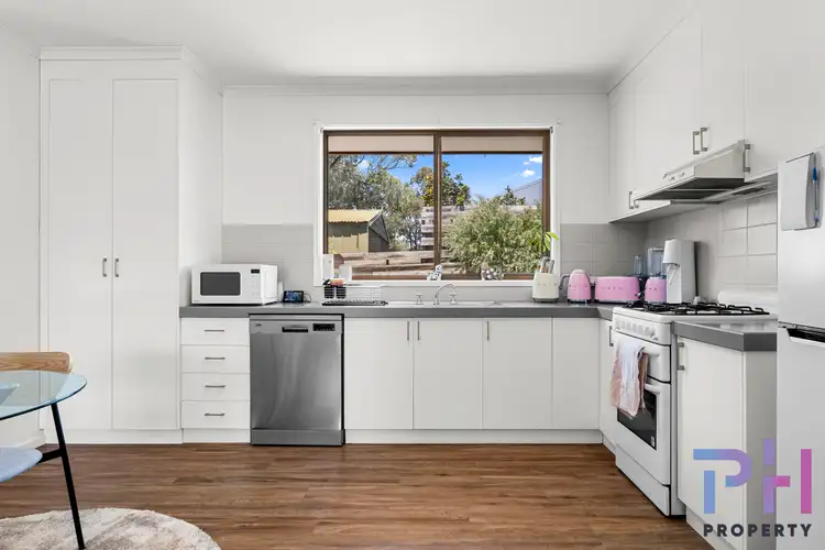 Second view of Homely unit listing, 2/50 Marnie Road, Kennington VIC 3550
