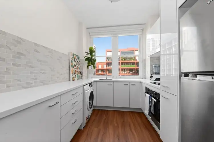 Main view of Homely apartment listing, 411/3-5 Greenknowe Avenue, Elizabeth Bay NSW 2011
