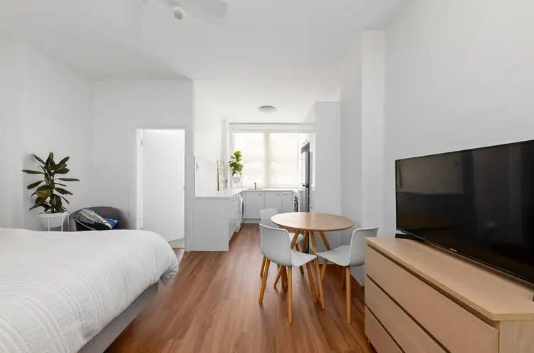 Second view of Homely apartment listing, 411/3-5 Greenknowe Avenue, Elizabeth Bay NSW 2011