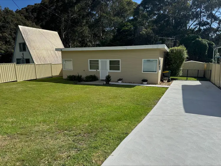 23 Youralla Avenue, Malua Bay NSW 2536