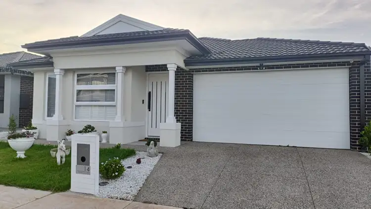 14 Wensleydale Drive, Rockbank VIC 3335