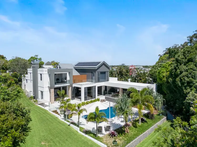 7004 Riverview Crescent, Sanctuary Cove QLD 4212