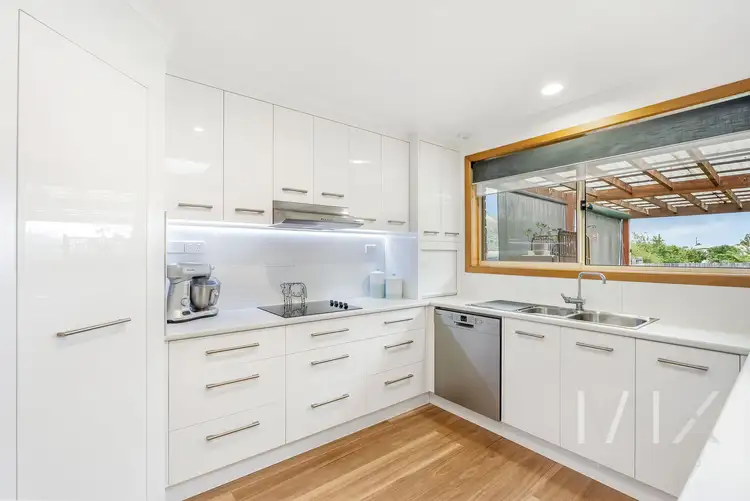 8 Bemlena Place