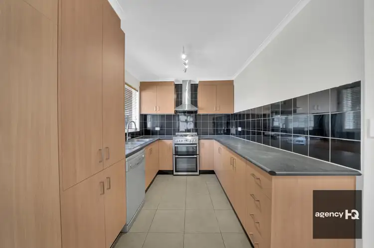 Sixth view of Homely house listing, 2 Kirra Court, Kurunjang VIC 3337