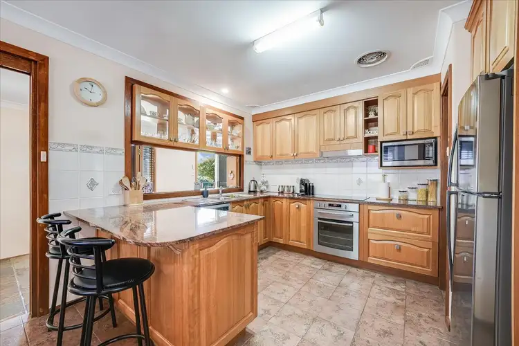 8 Barcoo Avenue, Leumeah NSW 2560