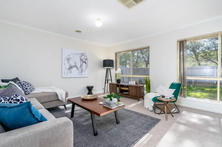 15 Rosewood Glen, Jerrabomberra NSW 2619