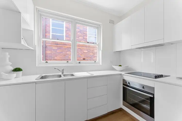 Fifth view of Homely apartment listing, 5/122 Francis Street, Bondi Beach NSW 2026
