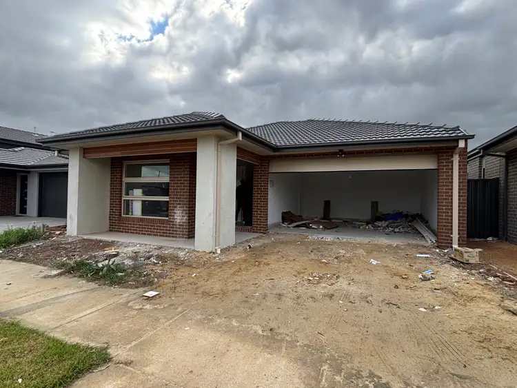 10 Mulsanne Road, Clyde VIC 3978