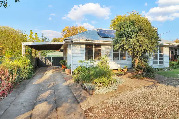 30 Finlason Street, Mansfield VIC 3722