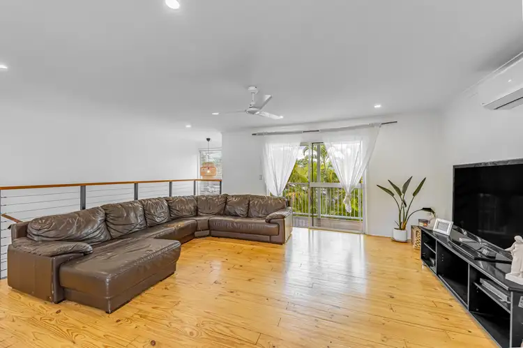 Fifth view of Homely house listing, 4 Constellation Crescent, Mudgeeraba QLD 4213