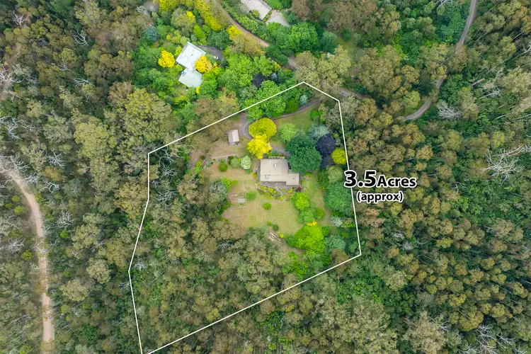 35 Anzac Road, Mount Macedon VIC 3441