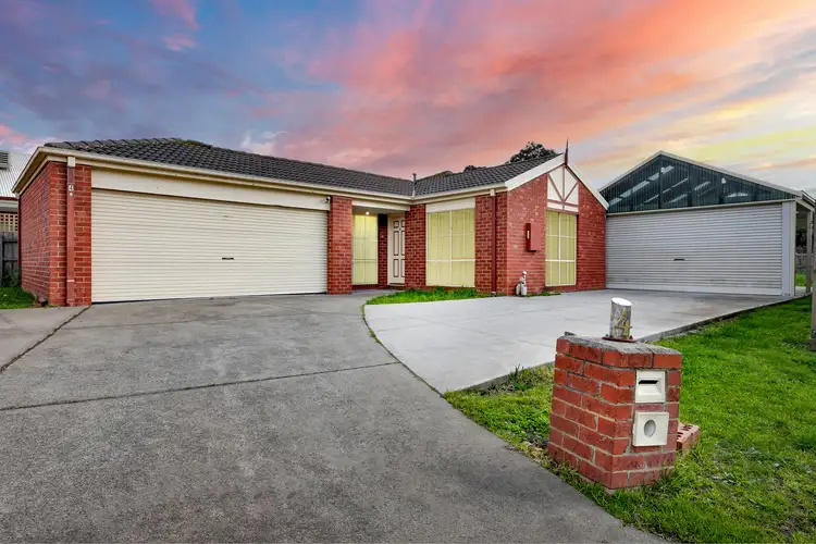 4 Tilbury Court, Cranbourne East VIC 3977