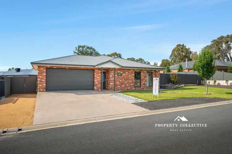 31 Jackman Drive, Tangambalanga VIC 3691