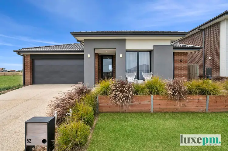 52 Sneddon Street, Armstrong Creek VIC 3217