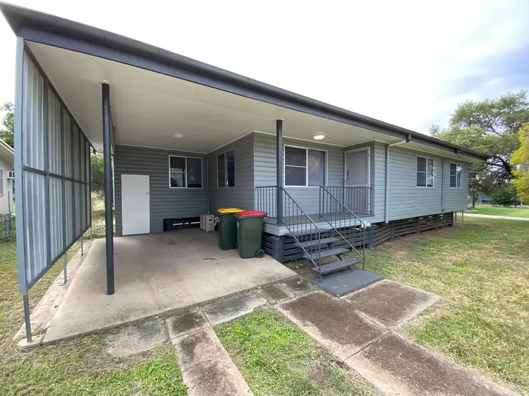 10 Wallace Street, Dysart QLD 4745