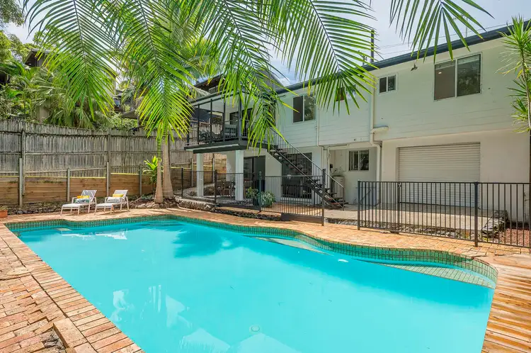 6 CREST DRIVE, Currumbin QLD 4223
