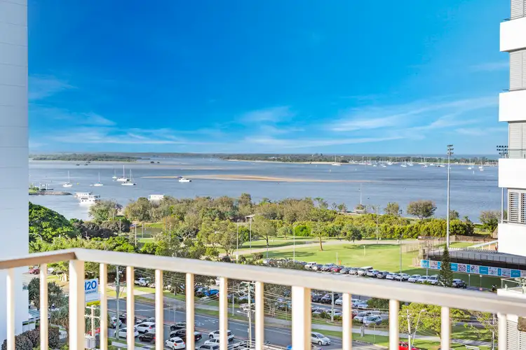 32/72 Marine Parade, Southport QLD 4215