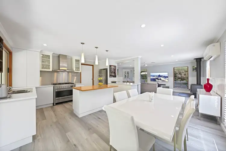 7 Williams Road