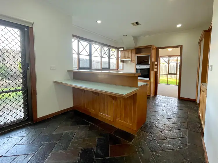 Fifth view of Homely house listing, 4 Ryden Close, Greensborough VIC 3088