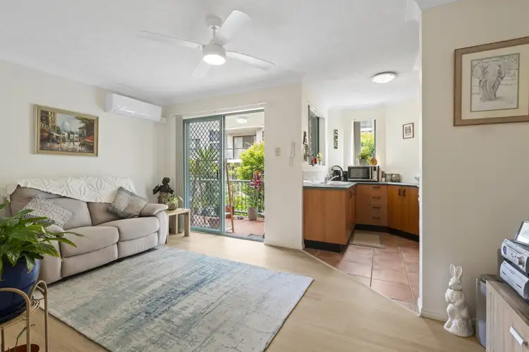 6/140 Marine Parade, Southport QLD 4215