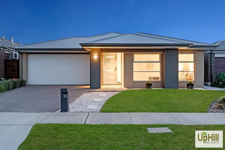 30 Shulze Drive, Clyde North VIC 3978