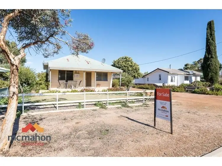 3 Wakeman Street, Narembeen WA 6369