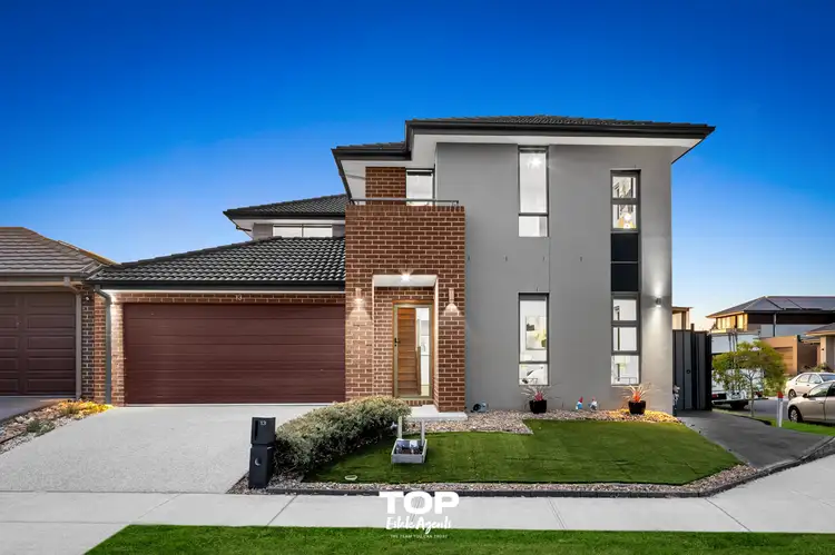 13 Kilmarnock Way, Clyde North VIC 3978