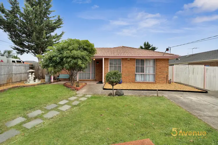 13 Conifer Close