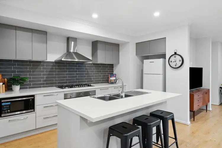 14 Carisbrook Street, Armstrong Creek VIC 3217