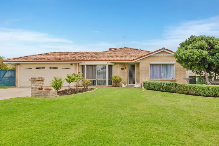 13 Sunningdale Chase