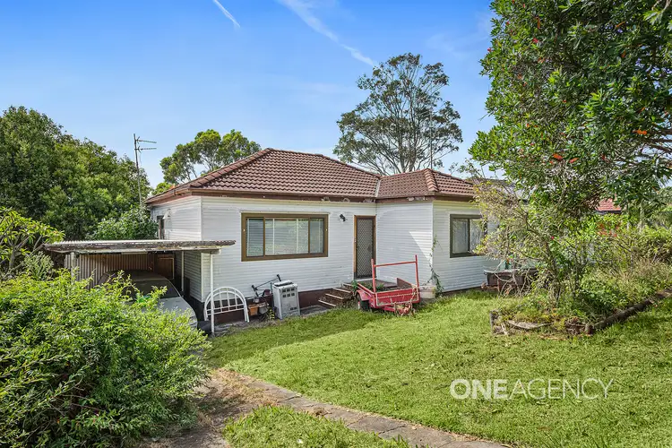 11 Beveles Avenue, Unanderra NSW 2526