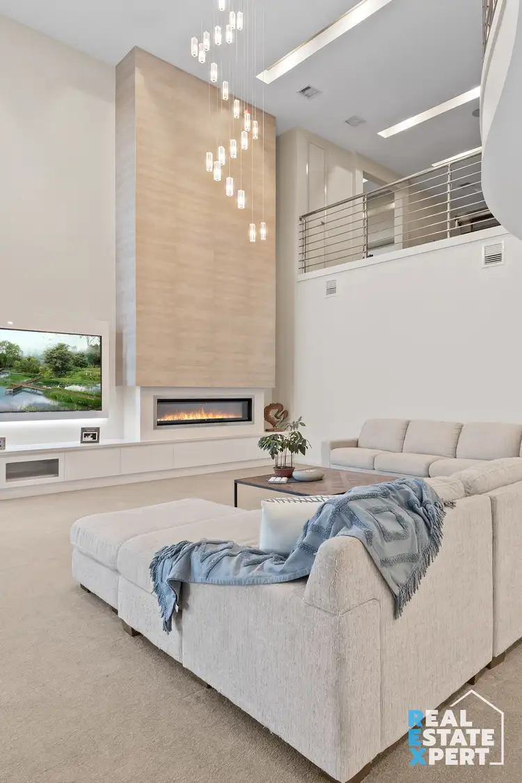 Fifth view of Homely house listing, 4 Freshwater Boulevard, Lyndhurst VIC 3975