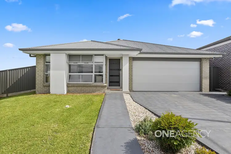 17 Wildflower Crescent, Calderwood NSW 2527