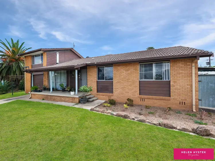 4 WOODHILL PLACE, Tamworth NSW 2340