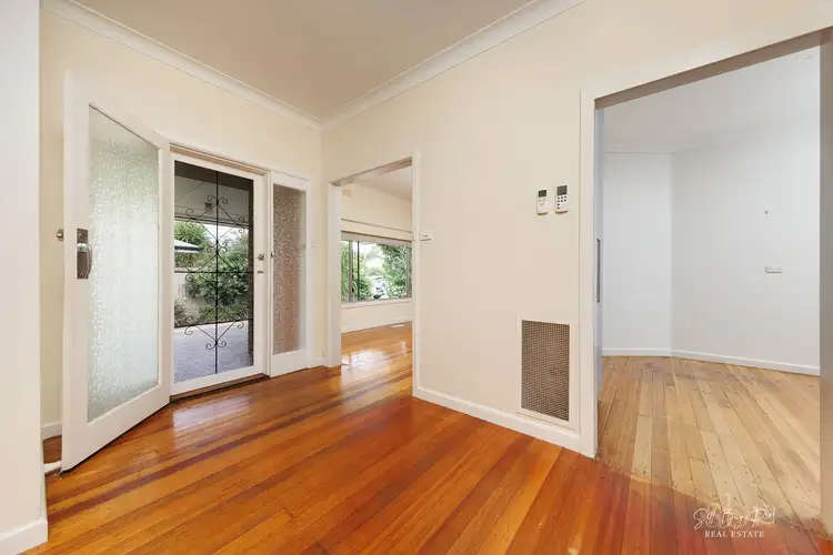 Third view of Homely house listing, 6 MILEND STREET, Wodonga VIC 3690