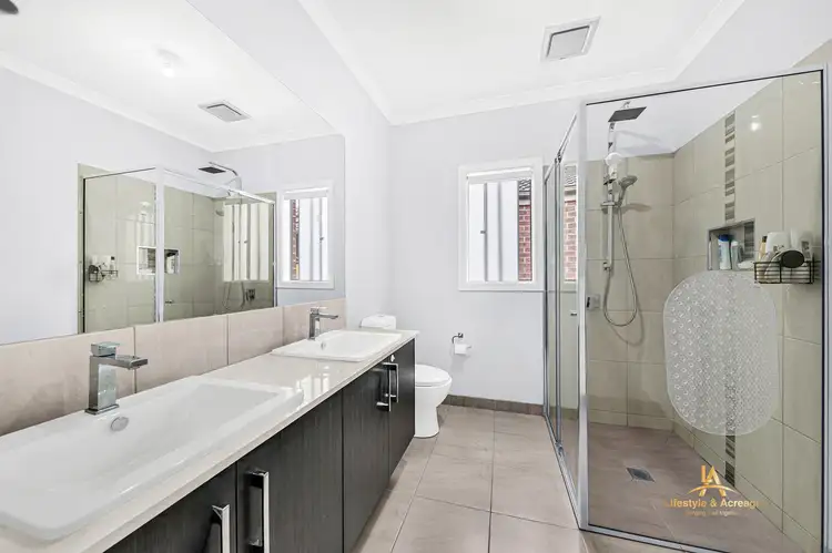 Fourth view of Homely house listing, 7 Edith Way, Pakenham VIC 3810