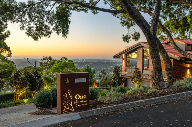1 Homestead Crescent, Skye SA 5072
