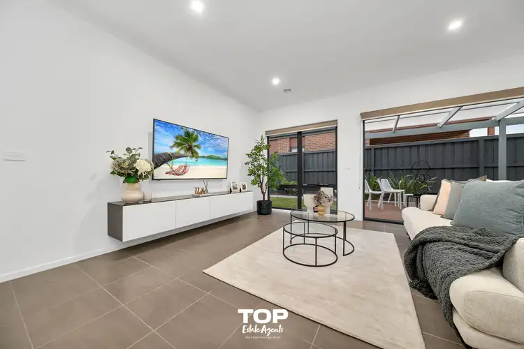 Fifth view of Homely house listing, 4 Caxton Close, Clyde VIC 3978