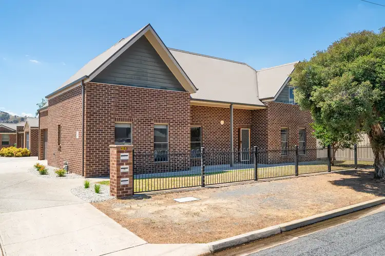 Main view of Homely townhouse listing, 6/6 Anne Street, Wodonga VIC 3690